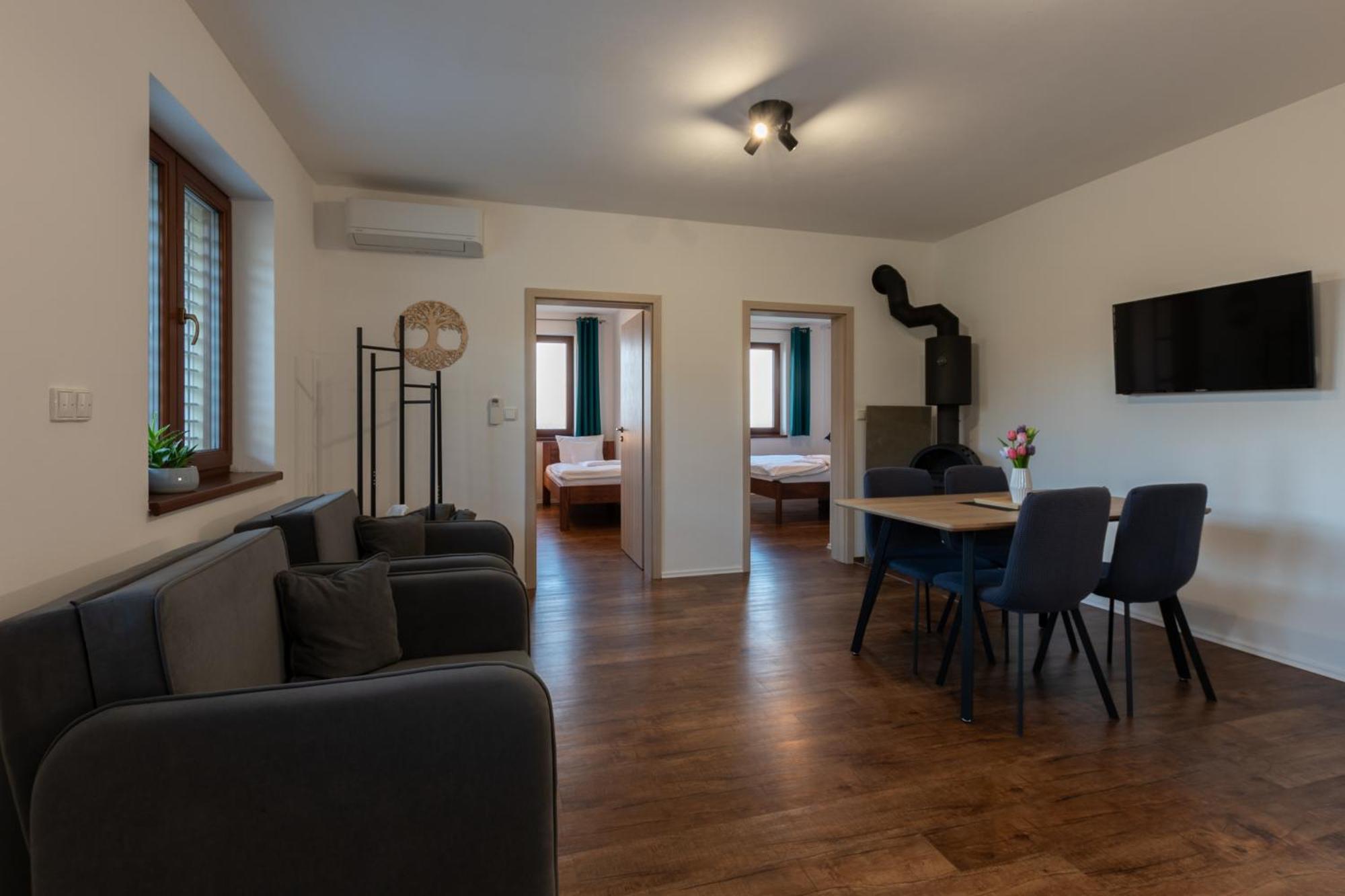 Palavia Apartments พาฟลอฟ ภายนอก รูปภาพ