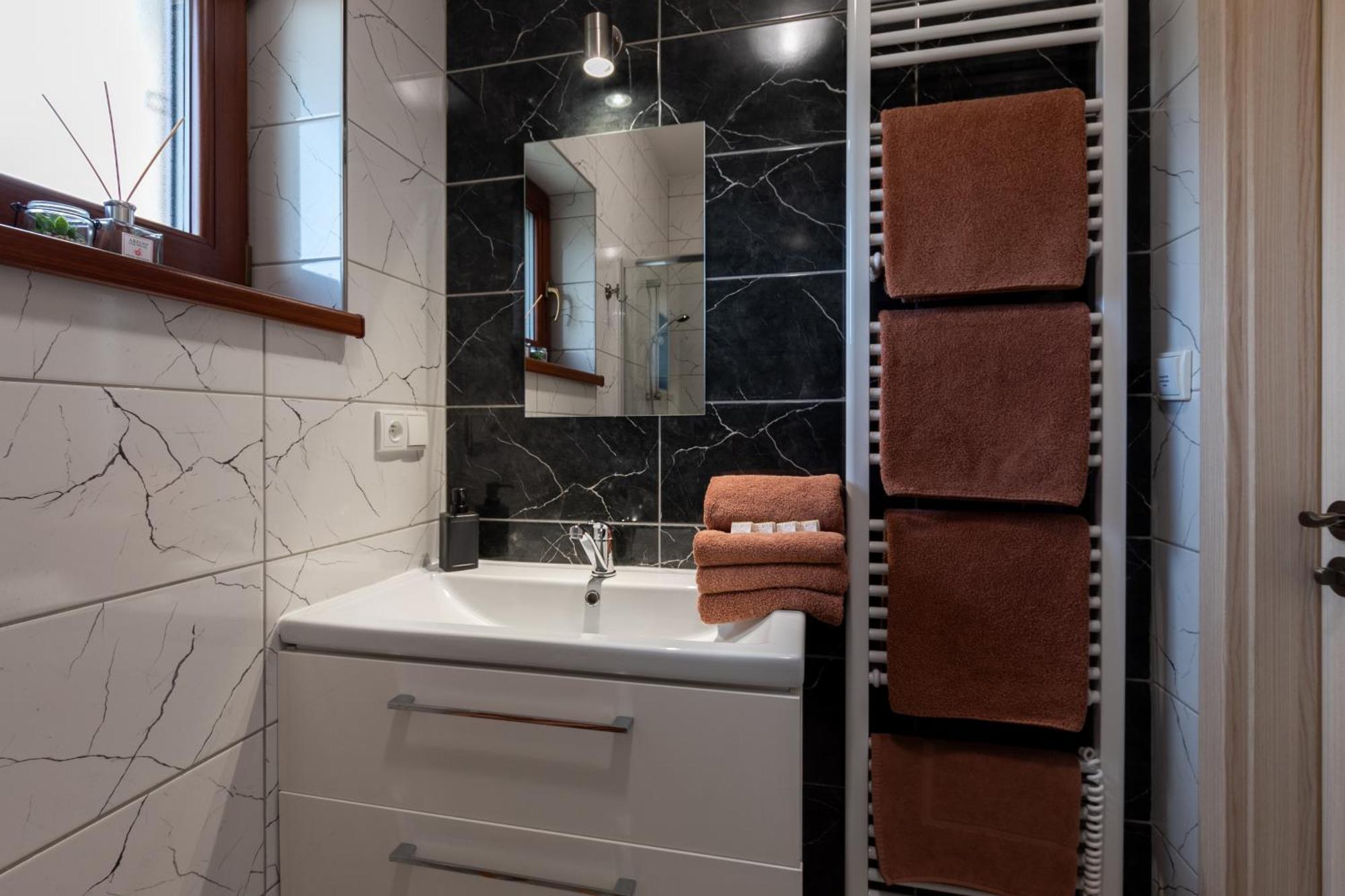 Palavia Apartments พาฟลอฟ ภายนอก รูปภาพ