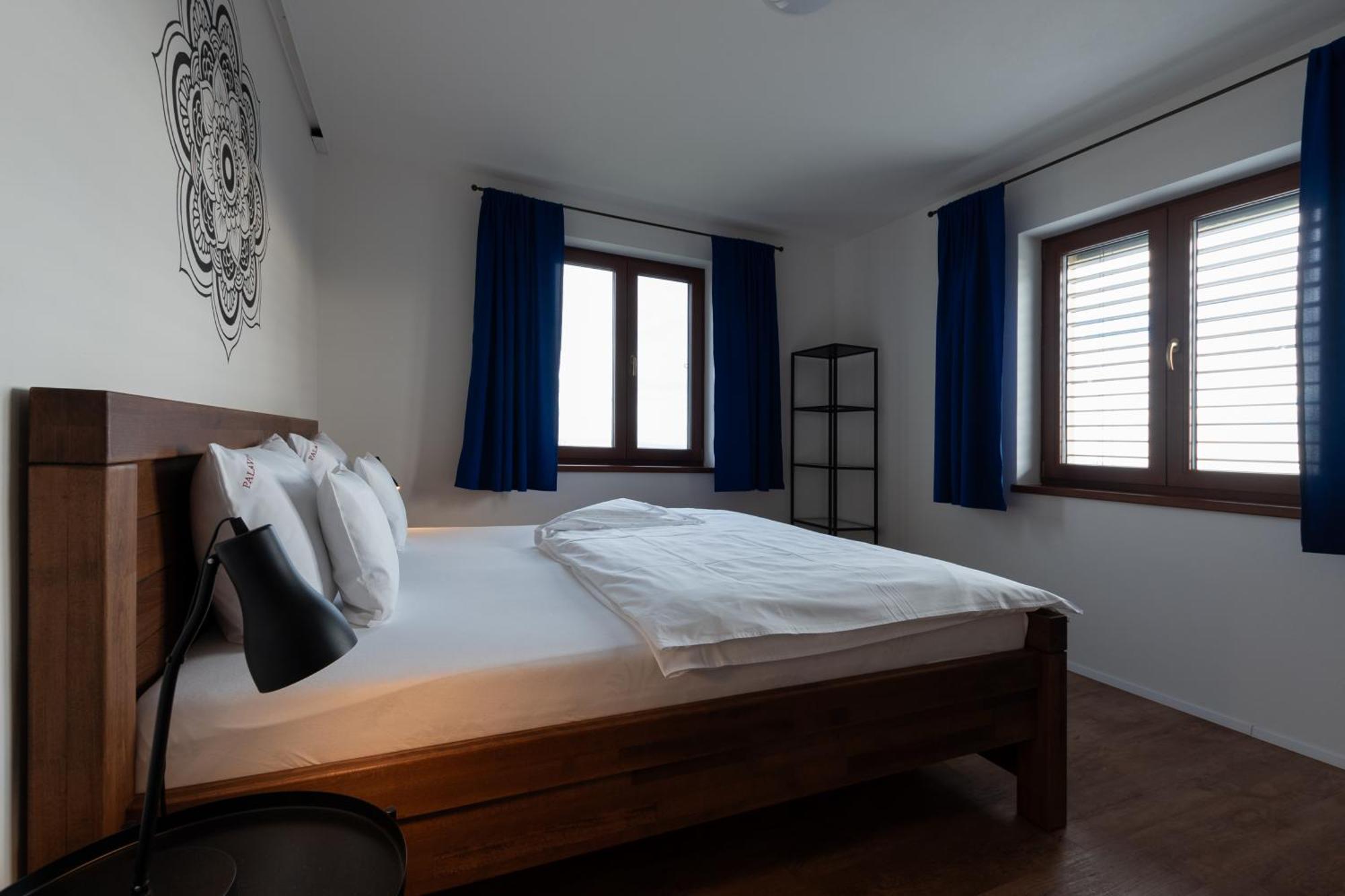 Palavia Apartments พาฟลอฟ ภายนอก รูปภาพ